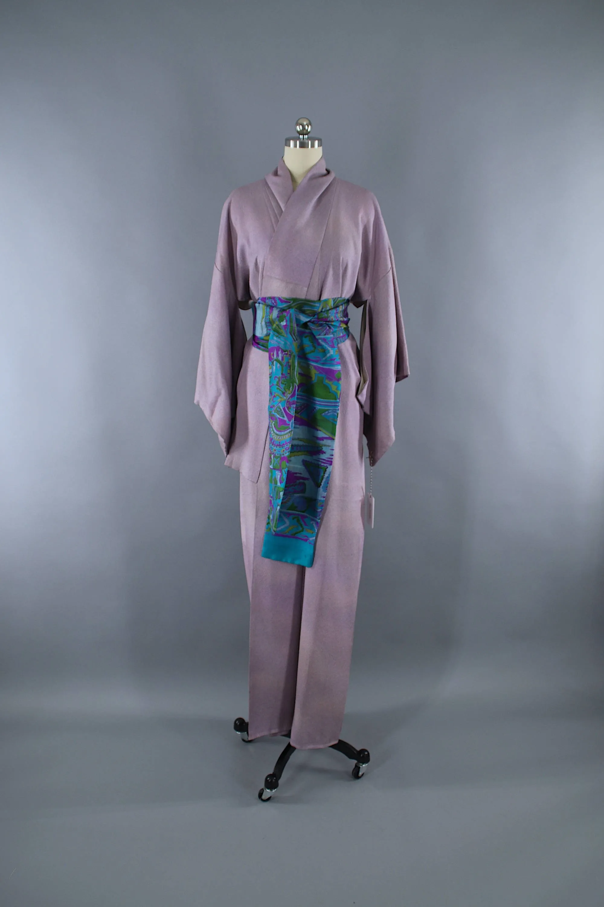 1960s Vintage Silk Kimono Robe / Dusty Lavender