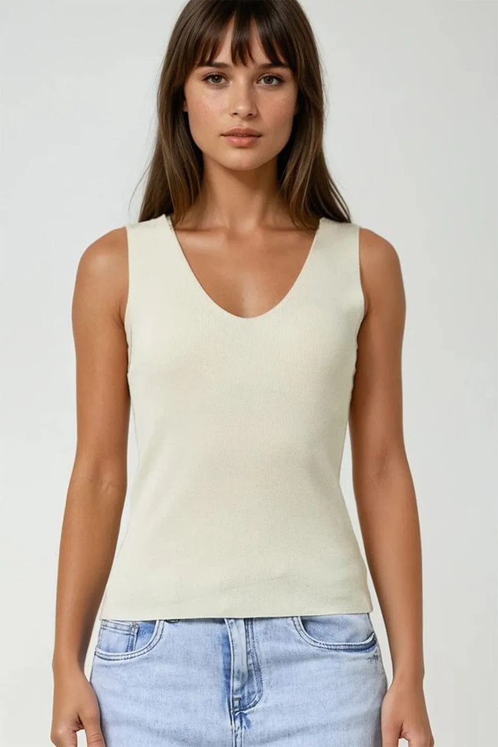 Beige Sleeveless Fine Knitted Top With V-Neck