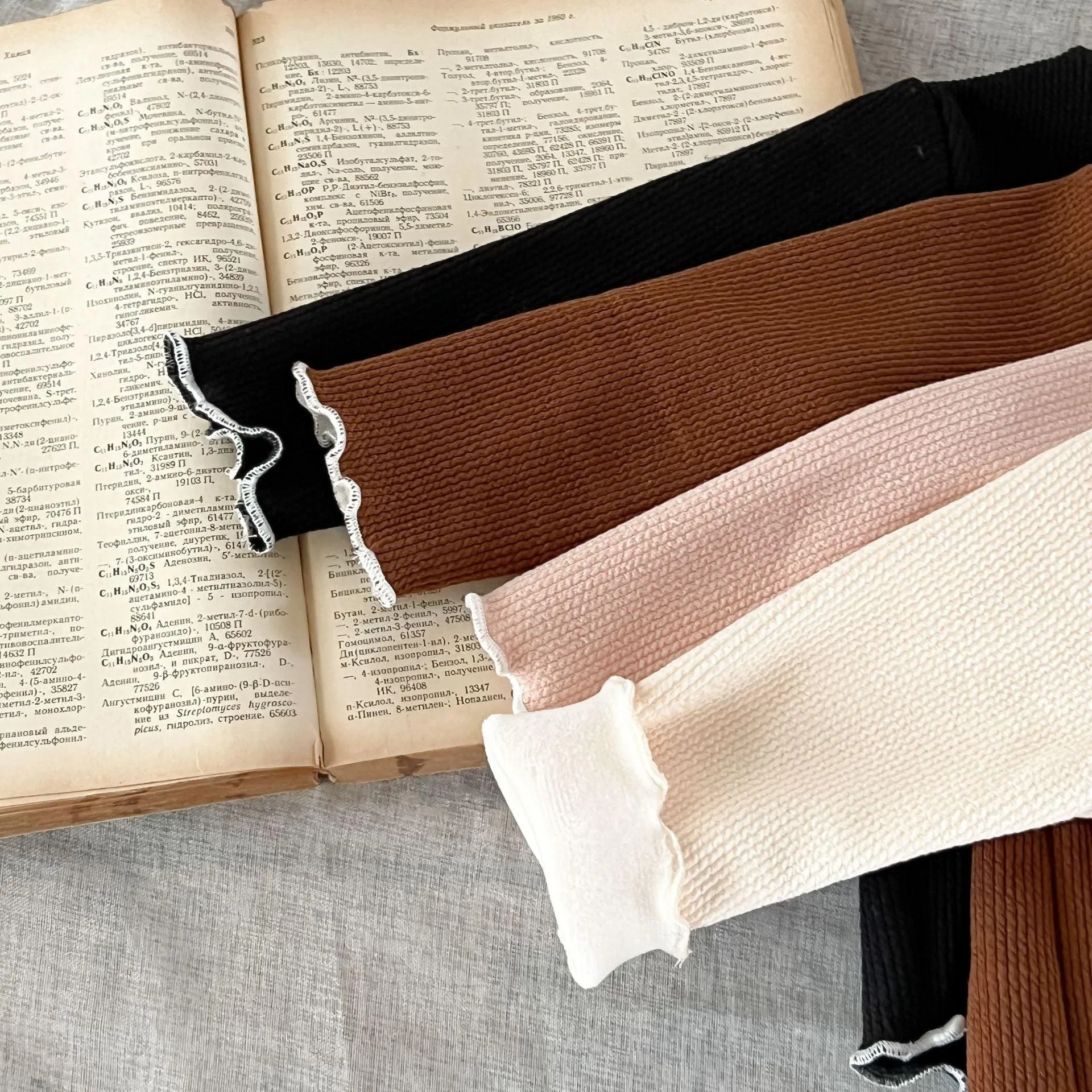 Boys And Girls' Long Sleeved T-shirts