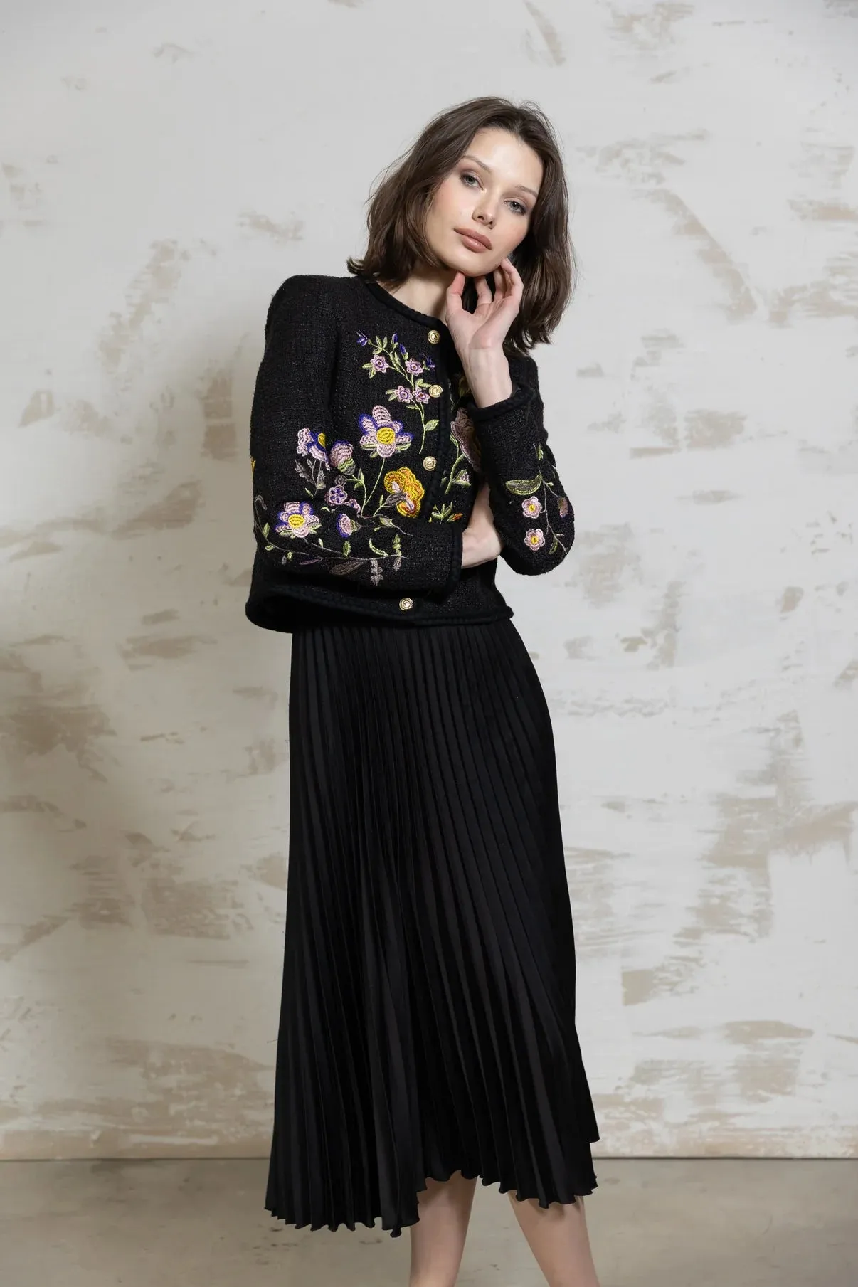 Byrd Arrow Pleated Skirt Black