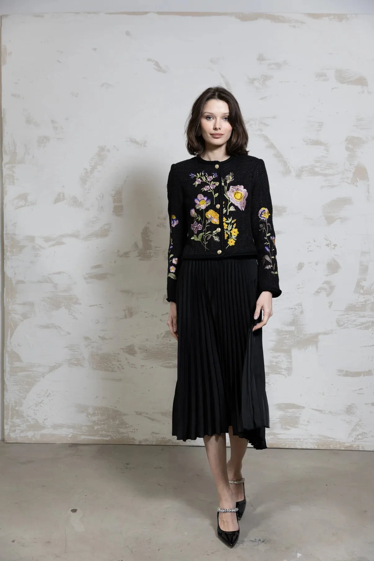 Byrd Arrow Pleated Skirt Black