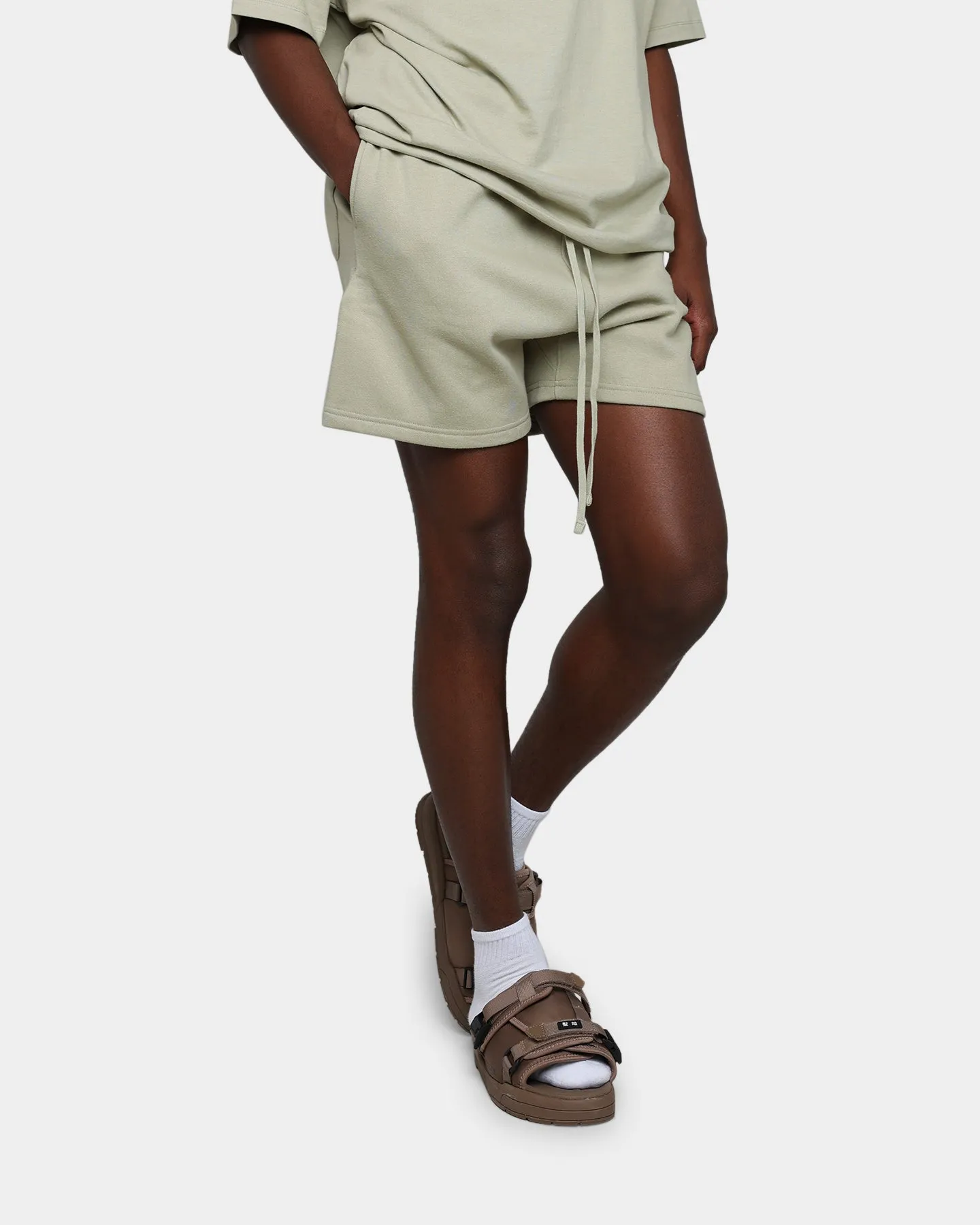 MNML Every Day Sweatshorts Moss