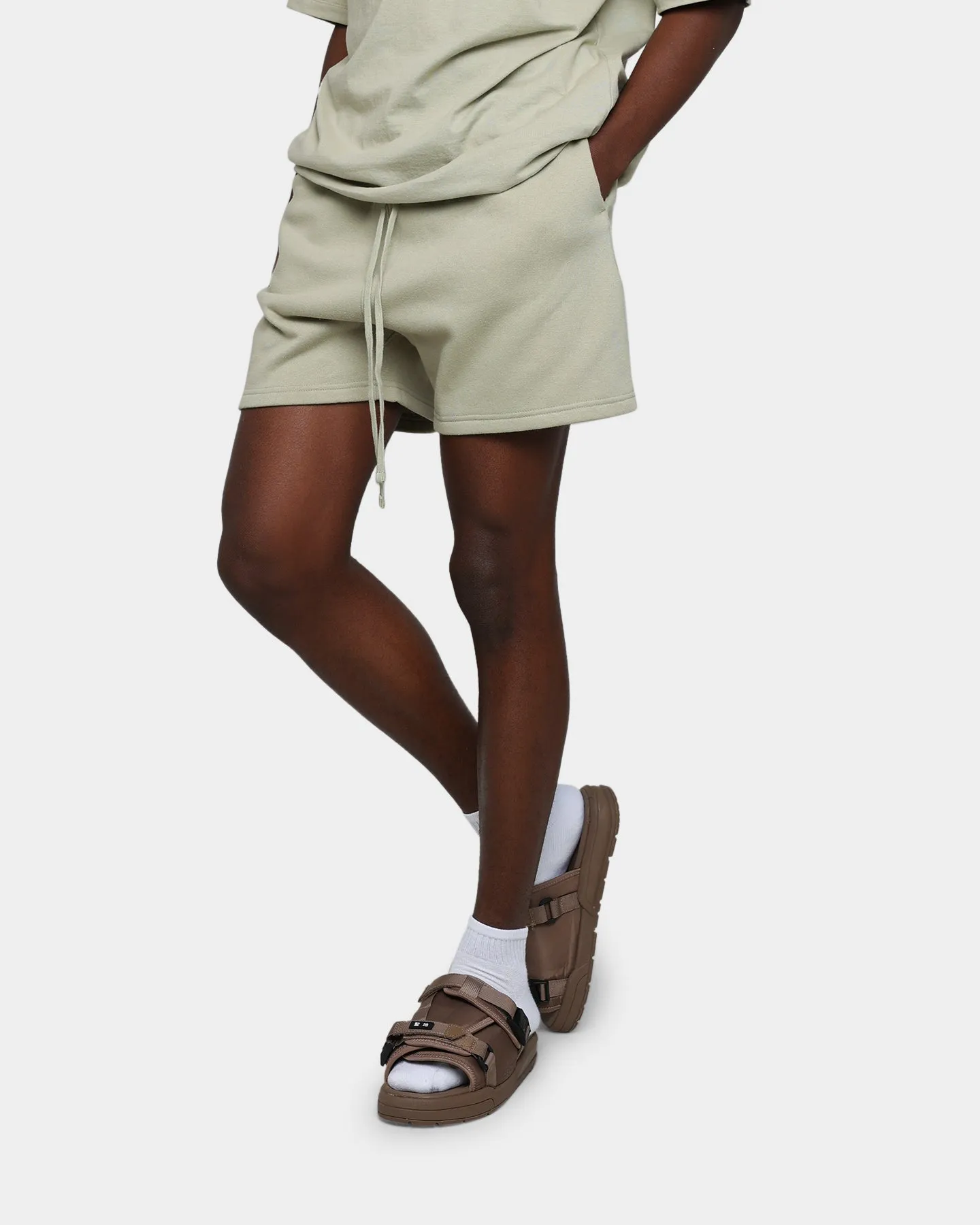 MNML Every Day Sweatshorts Moss