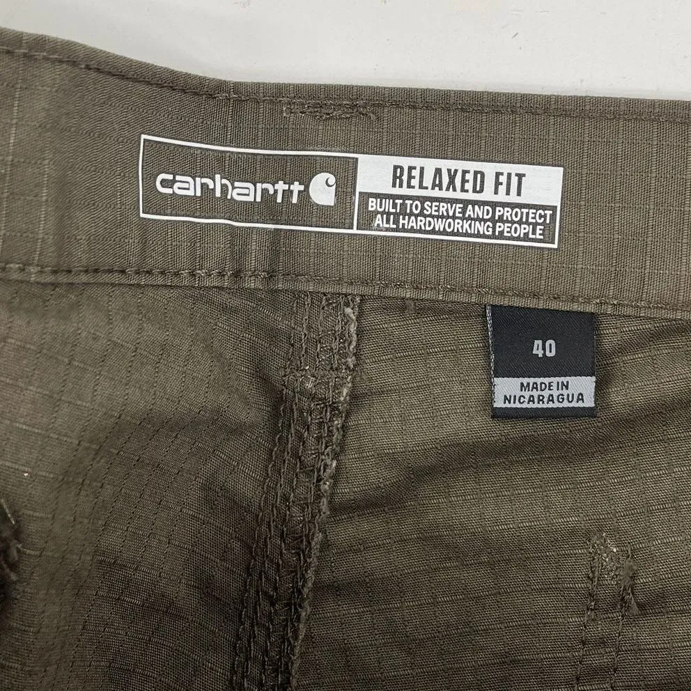 NWT Men's Carhartt Relaxed Fit Olive Green Cargo Shorts - Size 40
