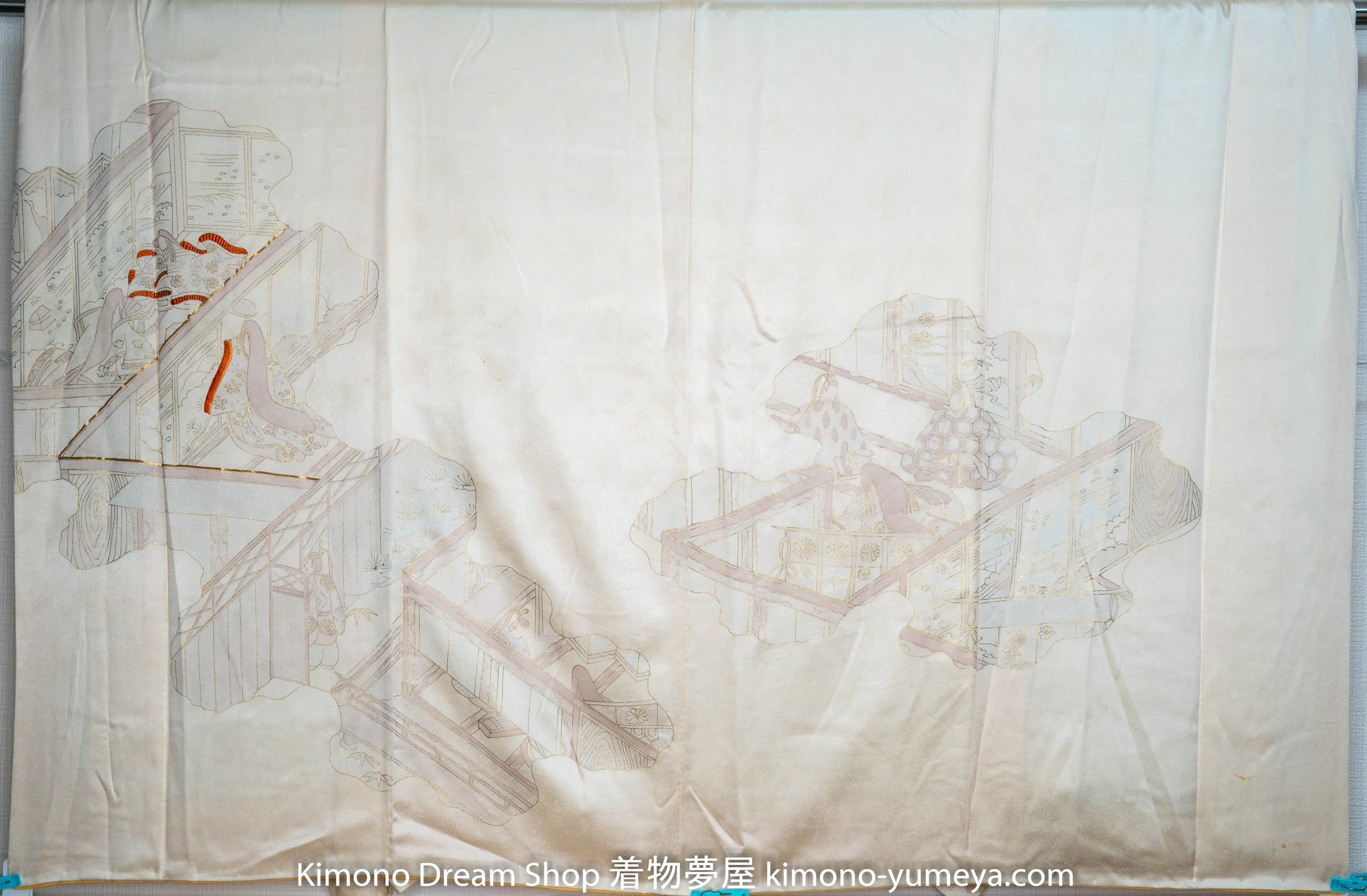 Very Shiny Light Yellow/Beige Houmongi Japanese Village People Wearing Kimonos Lifestyle Embroidered