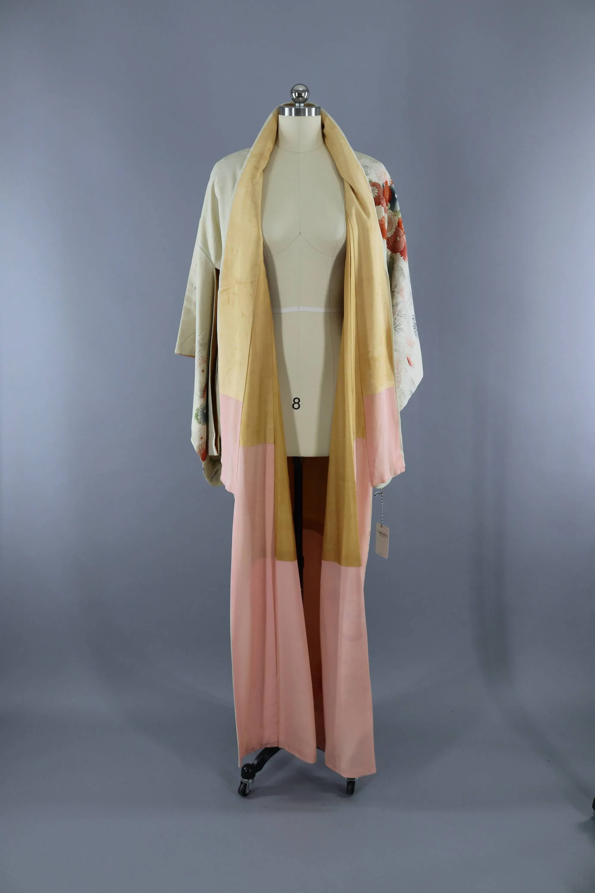 Vintage 1960s Silk Kimono Robe / Ivory Salmon Pink Floral