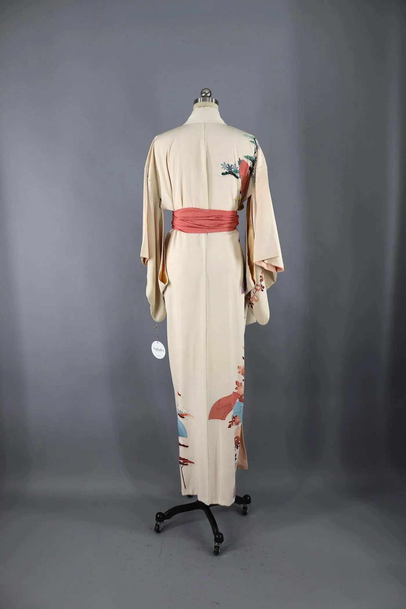 Vintage Silk Kimono Robe / Ivory and Pink Fans